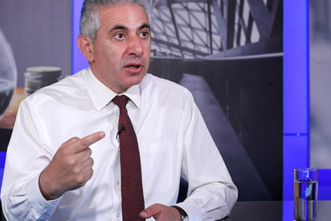 Qazaryan: “Paşinyan ya Elçibəyin, ya da Paşazadənin oğludur”