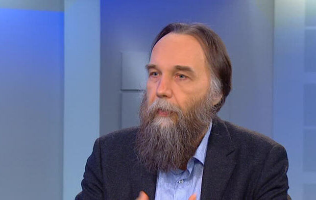 Bütün dünya, hətta Qərb İrana rəğbət bəsləyir – Dugin