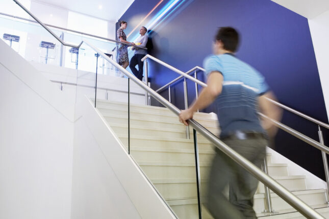 Hər gün pilləkənlə qalxmaq bədənə necə təsir edir?