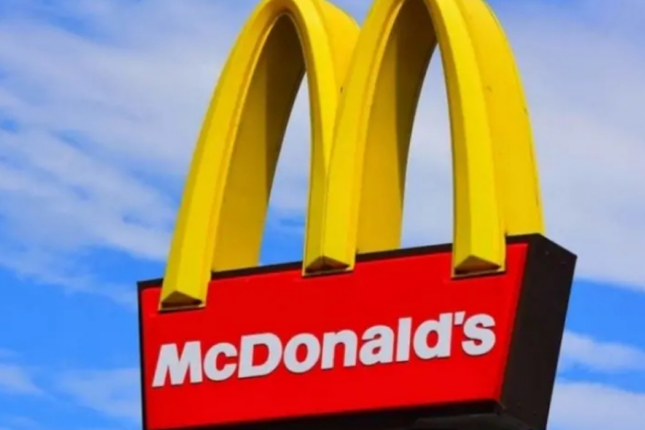 McDonald’s-dan qalmaqallı “halal” açıqlaması: Bəs bu günə qədər bizə nə yediriblər?