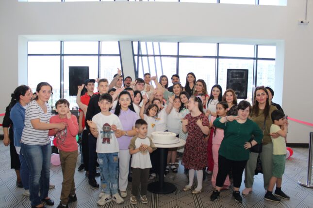 Uşaqların gülümsədiyi bir gün: “İçimizdəki Möcüzələr” xeyriyyə tədbiri keçirildi