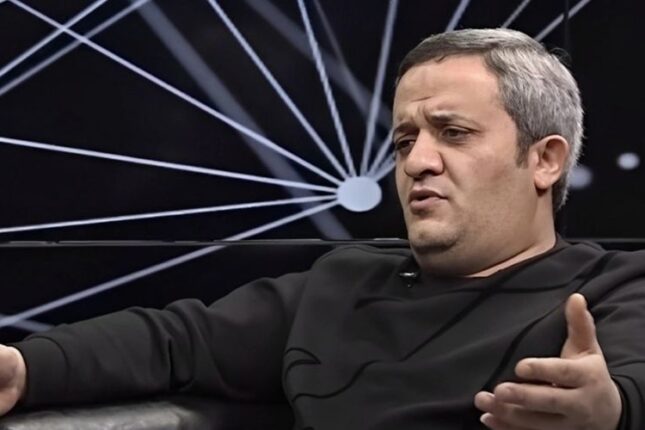 “1 qəpiklik olmayan mahnılarımla bilirsən, nə qədər pul işləmisən?”