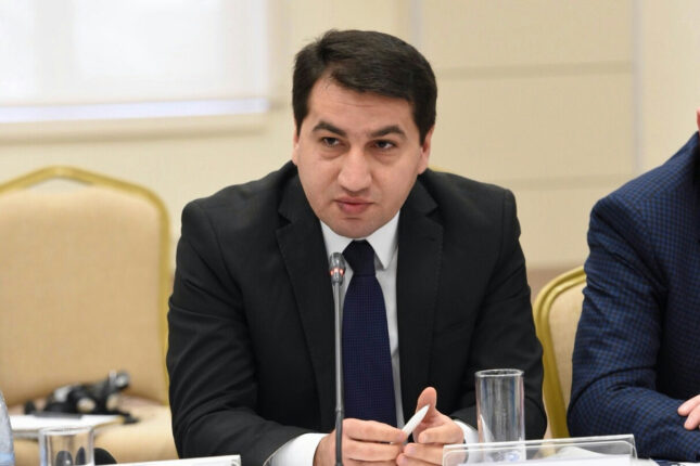 Hikmət Hacıyev: Köməyə deyil, əməkdaşlıq və tərəfdaşlığa ehtiyacımız var