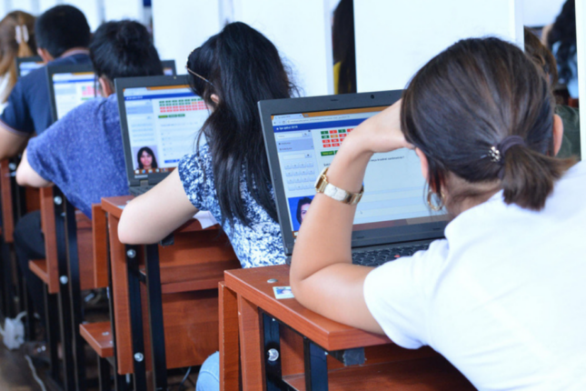 Sertifikasiyadan kəsilən müəllimlərə ürəyiniz ağrıyırsa… – Ekspertdən SƏRT sözlər