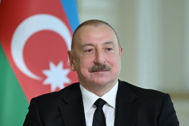 Prezident filippinli həmkarını da təbrik etdi