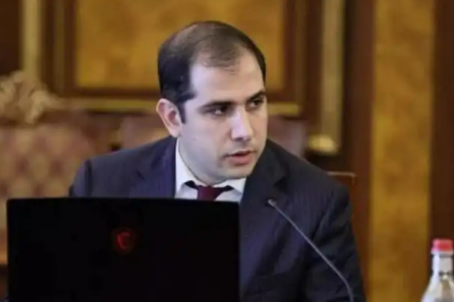 Akopyan: “Azərbaycanla sərhədlərin açılmasına hazır olmalıyıq”