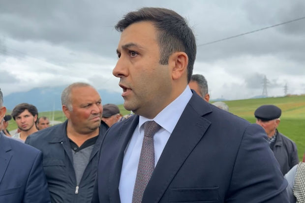 İcra başçısı-qadın sahibkar qalmaqalı: mülk dağıdanların milyonluq mülkləri – Video