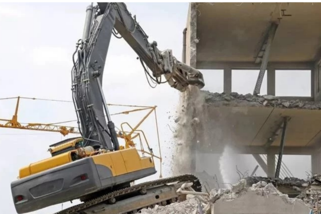 Bakıda “kazak kəndi” sökülür