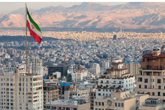 İranlı professor: “İran regional proseslərdən kənarda qalacaq”