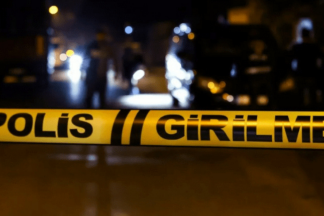 Övlad ata və anasını bıçaqladı – tükürpədici olay