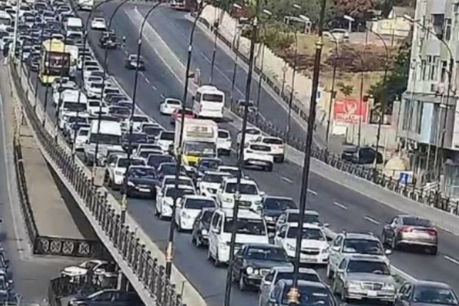 Bakının bir sıra yollarında sıxlıq var – SİYAHI