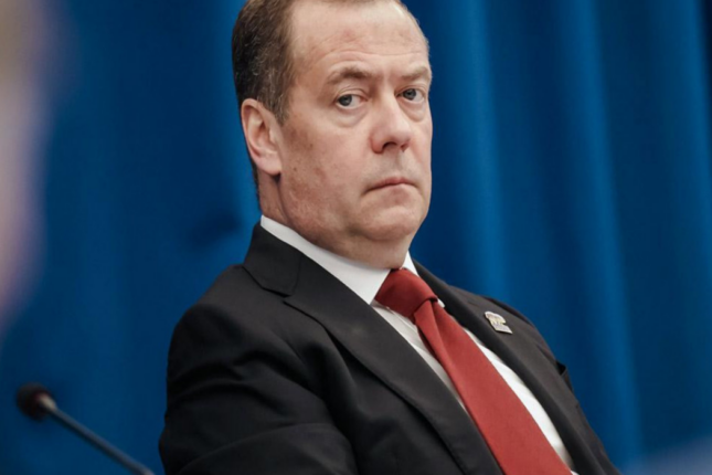 Dmitri Medvedev Trampa cavab verib