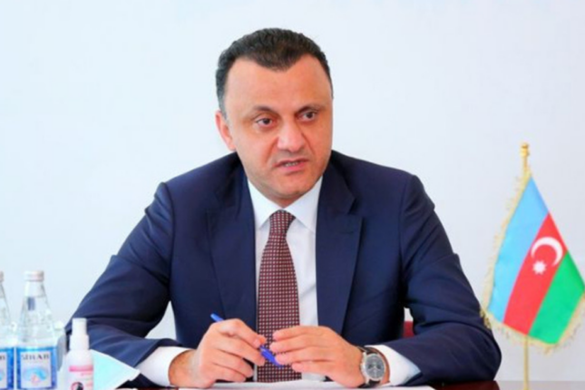 Vüqar Qurbanov baş direktoru işdən çıxardı (FOTO)