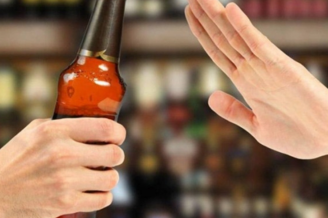 Rusiyada araq və konyak kəskin bahalaşdı – hər yerə təsir göstərəcək