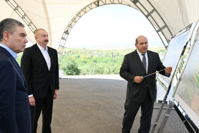 Əliyevlə Berdiməhəmmədov Füzulinin dağıdılmış yerlərində – FOTO