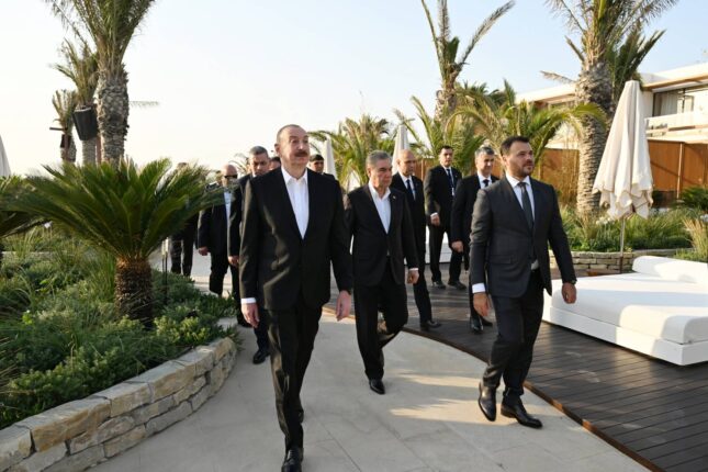 Azərbaycan Prezidenti və Türkmənistan Xalq Məsləhətinin sədri “Sea Breeze”də olublar (FOTO)