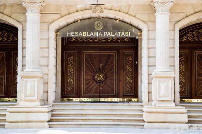 Qoruqların təmizliyi üçün qanunsuz 835 min manat ödənilib