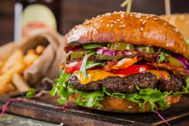 Hazır yeməklər bioloji yaşlanmanı sürətləndirə bilər