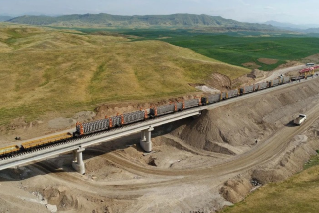 “İran dəhliz məsələsində ciddi böhran vəziyyətinə düşüb”