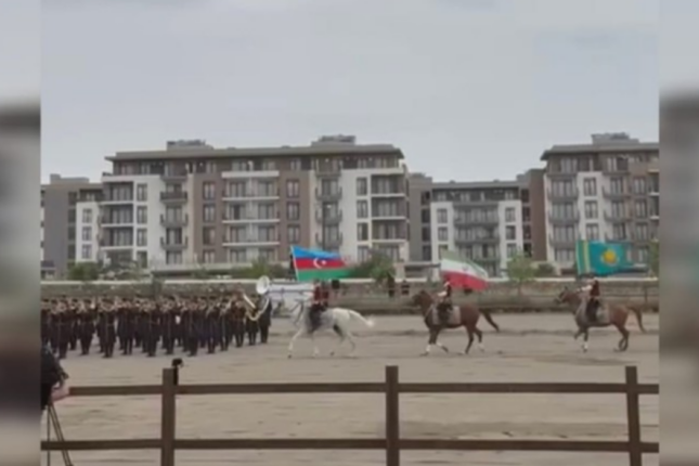 Liderlər Qarabağ atlarının Zəfər şousunu izlədilər – VİDEO