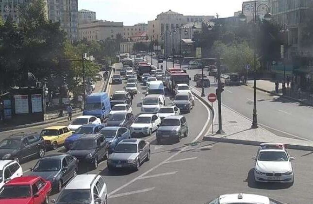 Bakıda bu yollarda sıxlıq var – SİYAHI