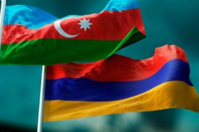 Paşinyan: İrəvan və Bakı sülh sazişini imzalamadan əvvəl onu paraflaya bilər