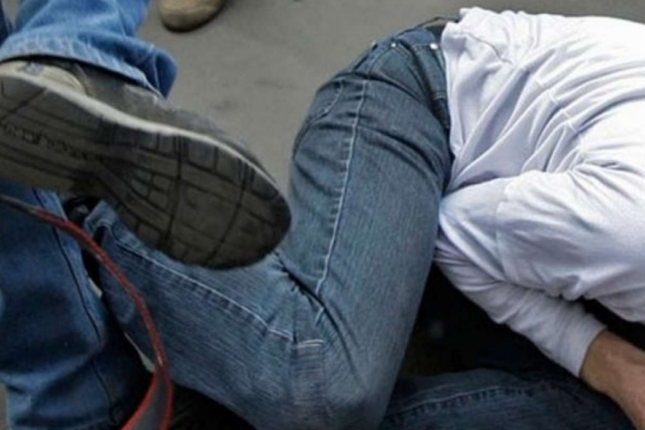 İki arvadı ilə birləşib qonşusunu döydü