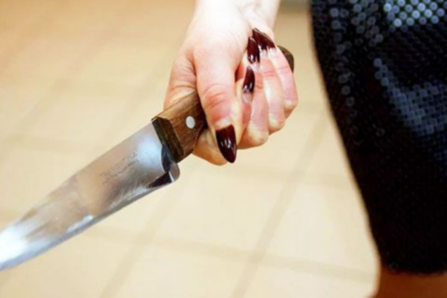 Bakıda 18 yaşlı qız ailəsindən qaçdı, sevgilisini ürəyindən bıçaqladı