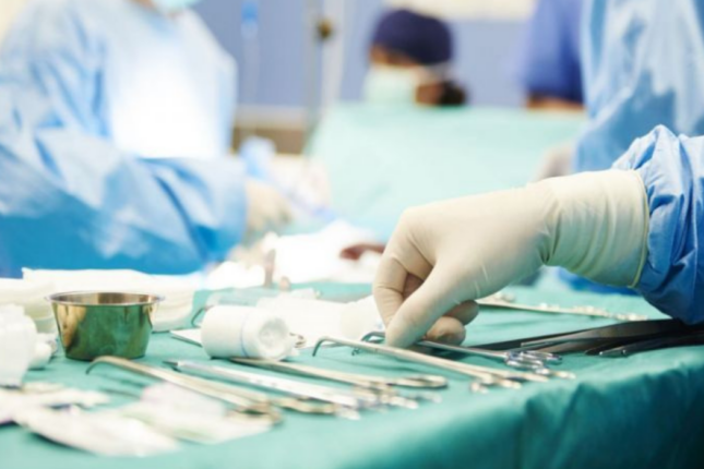 Özəl klinikada qanunsuzluq – Blogeri əməliyyat otağına saldılar – VİDEO