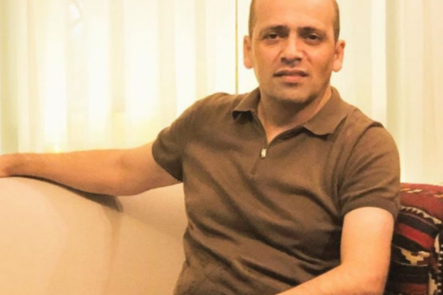 Teymur Əmrah: “Fəxri adları yığışdırmaq lazımdır”