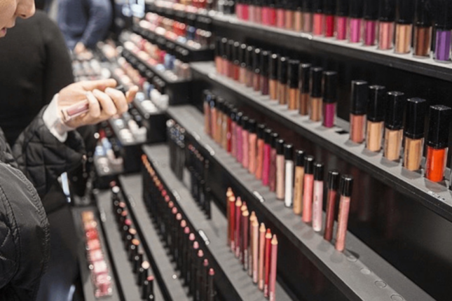 Kosmetikada böyük təhlükə: 61 min məhsul saxta çıxdı – DETALLAR
