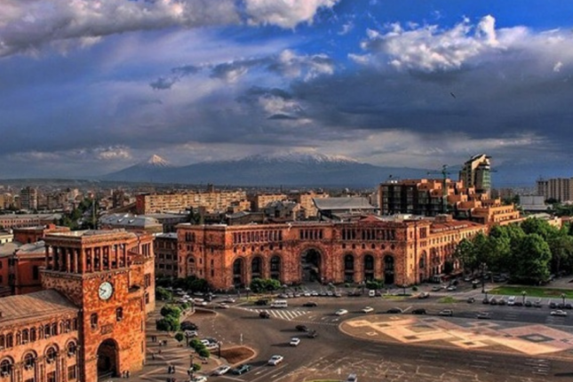 Separatçıların İrəvandakı ofisi əllərindən alınır