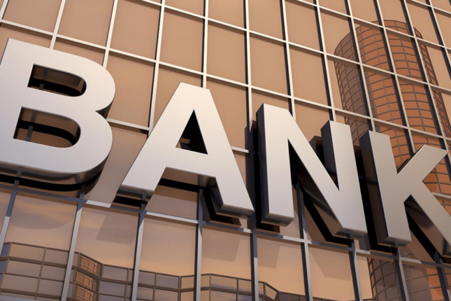 Bu bankın bankomatları kartları udur – Diqqətli olun!