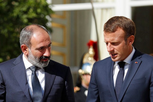 “Makron Qarabağın verilməsinin favoritidir”