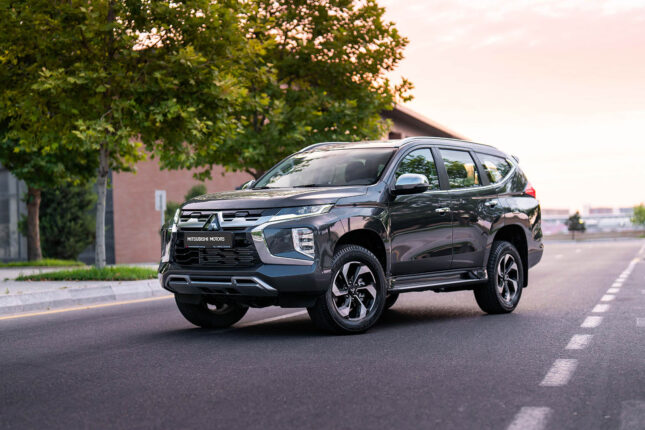 Mitsubishi yeni “Pajero”nun sınaqlarına başlayır