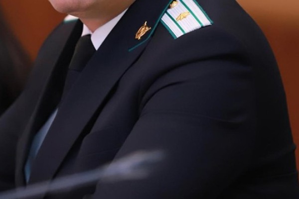 Üç prokurorluq əməkdaşı işdən çıxarılıb