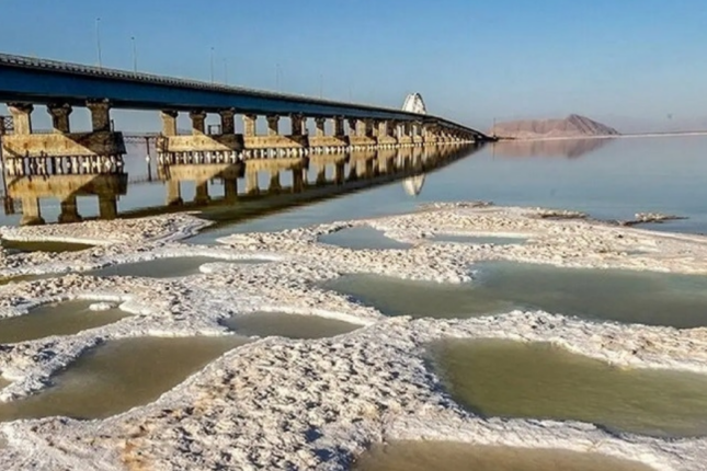 Təbrizdə Urmu gölü üçün aksiya
