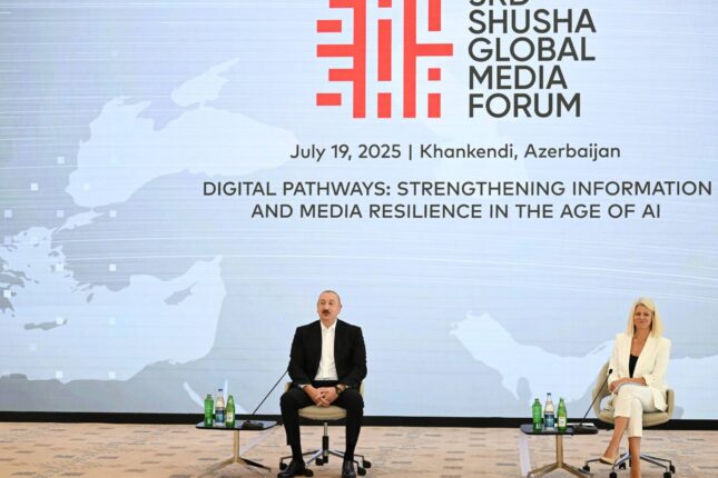 İlham Əliyevin III Şuşa Qlobal Media Forumunun iştirakçıları ilə görüşü başlayıb – VİDEO