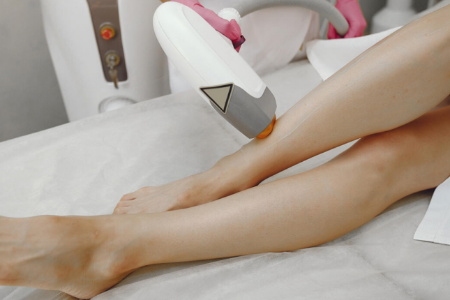 Lazer epilyasiyası etdirənlərin NƏZƏRİNƏ – Xərçəng yaradır?