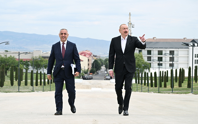 İlham Əliyev Xankəndidə Zəfər parkında – FOTOLAR