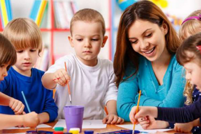 Rüşvət aldığı iddia olunan bağça müdiri işdən çıxarıldı