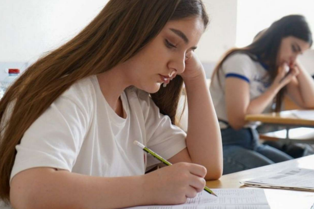 Onlar imtahanda ən yüksək bal topladılar – ADLAR