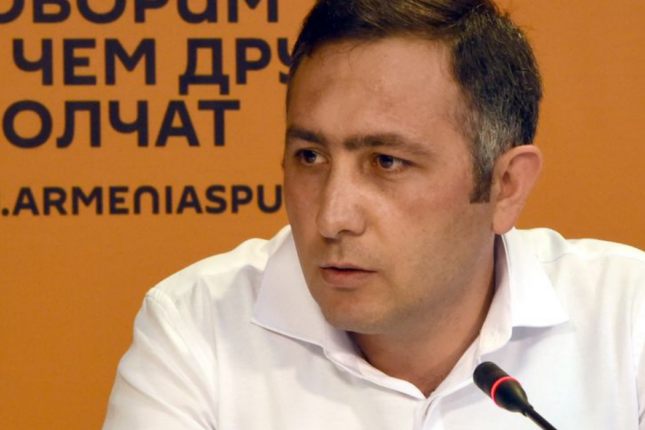 Hakopyan: “Ərazilərimizi Azərbaycana verirlər”