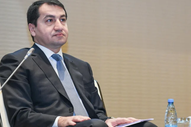 Hikmət Hacıyev: Azərbaycan cəmiyyəti media savadlılığı məsələsində KİV ilə aktiv işləyir