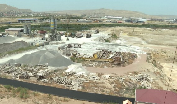 Lökbatanda beton zavodundan şikayət (VİDEO)