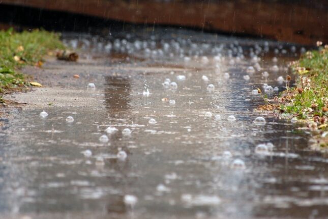 Yağış yağıb, külək güclənib – FAKTİKİ HAVA