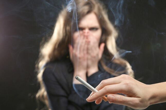 Siqaret yaxınlığında sağlamlığınız təhlükədə – Professordan XƏBƏRDARLIQ