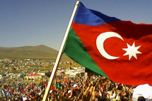 Güneydə azərbaycanlılar etiraza qalxdı