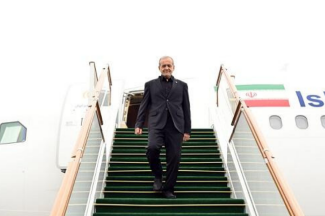 Məsud Pezeşkian Pakistana getdi