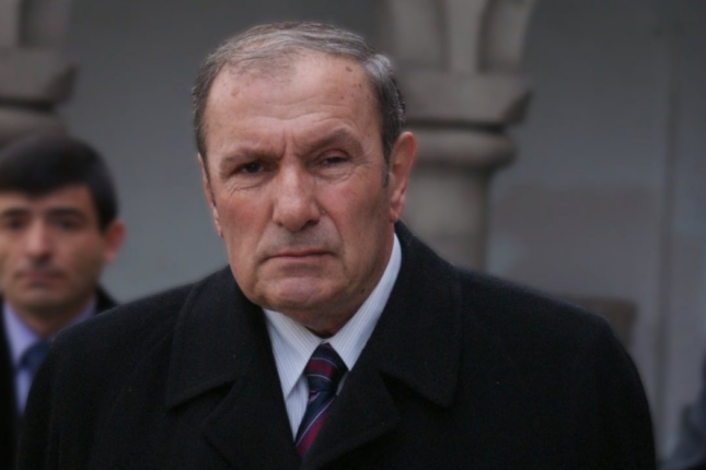 Ter-Petrosyandan “İrana gözləyin” mesajı